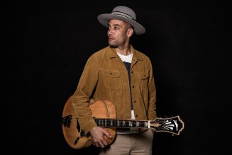 Ben Harper Shares New Single ‘Don’t Let Me Disappear’