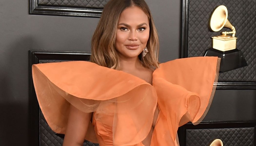 Chrissy Teigen Vows to Donate $200K Toward Bailing Out Protesters in Light of ‘MAGA Night’