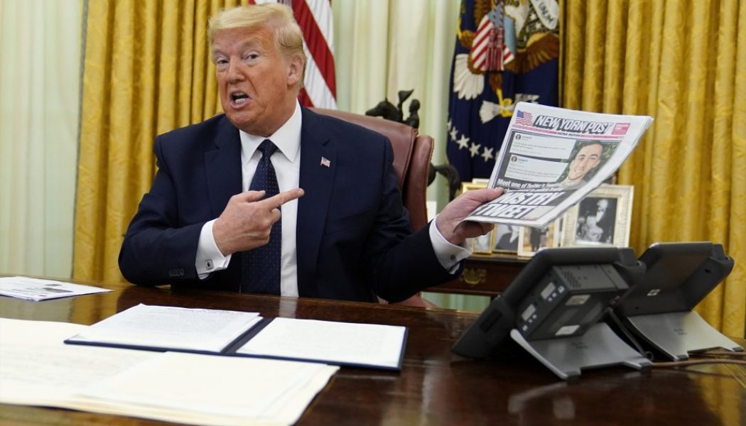 Donald Trump Signs Executive Order Targetting Social Media Companies