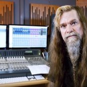 Ex-W.A.S.P. Guitarist CHRIS HOLMES Pays Tribute To BOB KULICK: ‘He Treated Me With The Utmost Respect’