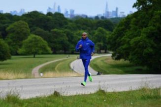 Farah feels Tokyo delay could help 10,000m title defence