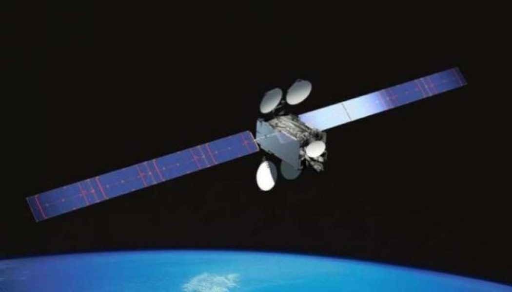 Intelsat files for bankruptcy, seeks to restructure