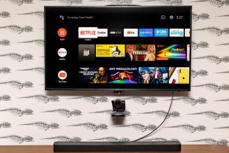 Lenovo’s smart clock that can display your Google Photos library is only $40