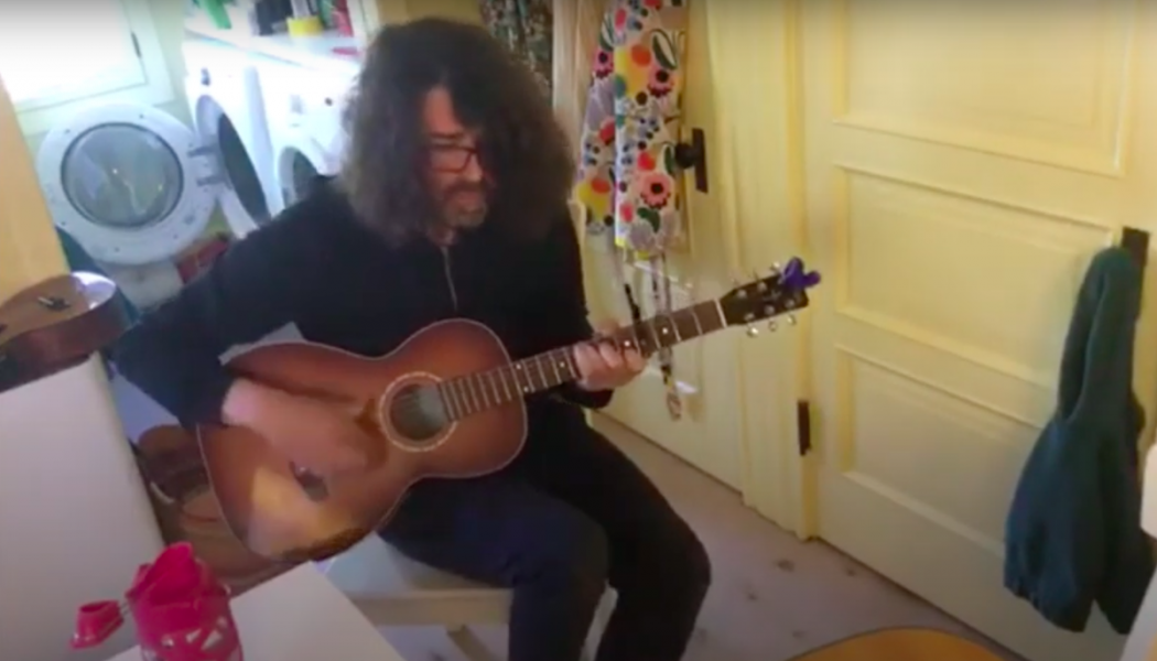 Lou Barlow Says Next Dinosaur Jr. Album Is Finished, Plays New Song: Watch