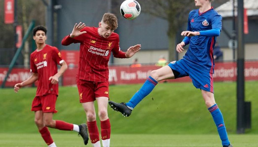 Report: Leeds and Tottenham submit offers for talented young forward