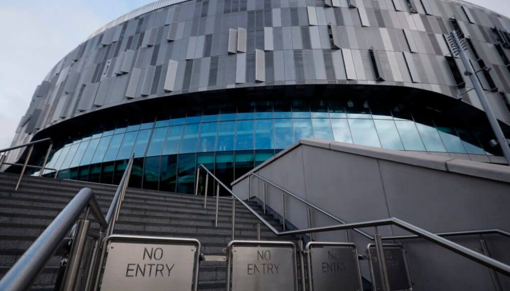 Report: Tottenham Hotspur and Manchester United enquire about 22-year-old left-back