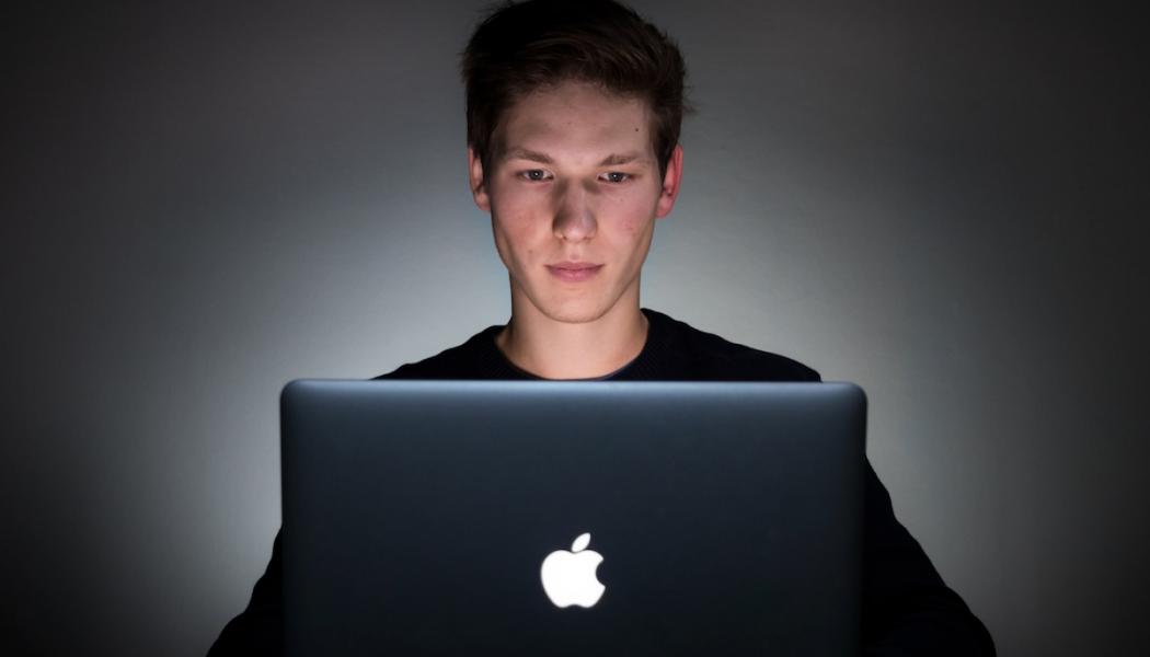 Senate Votes to Allow FBI to Monitor Browsing History Without a Warrant