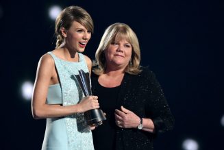 Taylor Swift Shares Sweet Mother’s Day Message & Childhood Home Video: Watch
