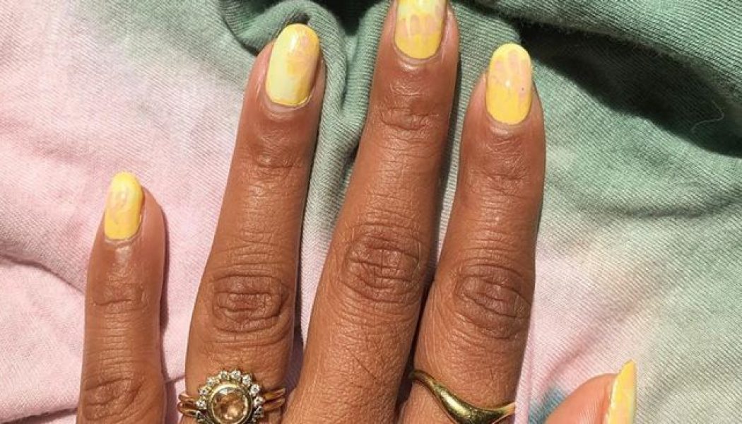 The Nail Colours the World’s Most Stylish Women Are Wearing Now