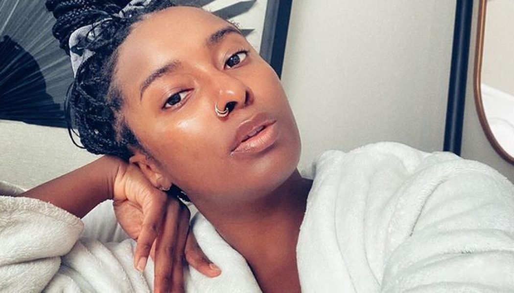 This Is How You Should Really Be Using Your Facial Roller