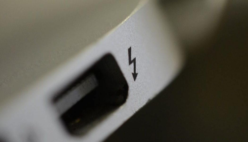 Thunderbolt flaw allows access to a PC’s data in minutes