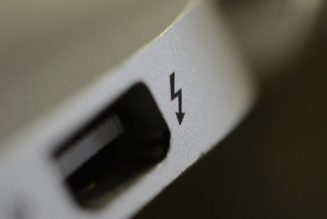 Thunderbolt flaw allows access to a PC’s data in minutes
