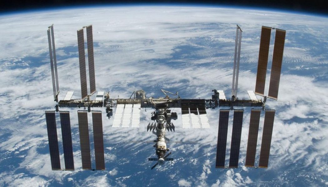 Tom Cruise will work with NASA on first movie filmed in space, NASA says