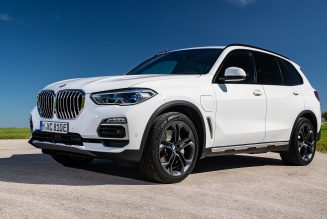 2021 BMW X5 Plug-In Hybrid Finally Arrives, Brings More Range and Power