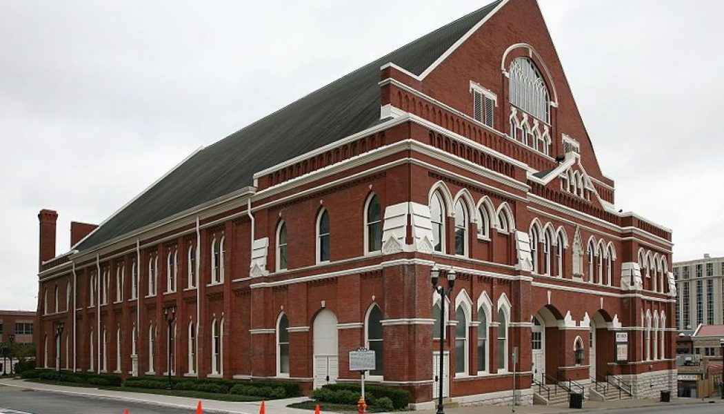 600 Artists Sign Letter Asking Congress to Support Independent Music Venues