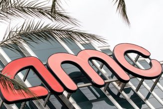 AMC Theaters changes course and will require customers to wear face masks