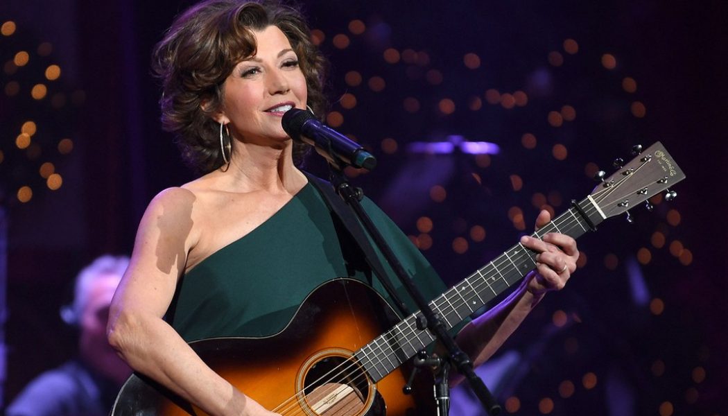 Amy Grant Shows Off Scar From Open-Heart Surgery: My Recovery ‘Felt Miraculous’