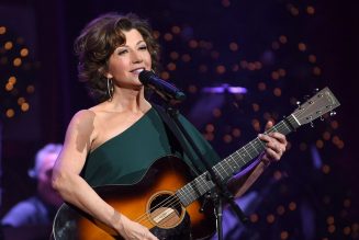 Amy Grant Shows Off Scar From Open-Heart Surgery: My Recovery ‘Felt Miraculous’