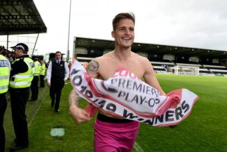 Free agent reportedly chased by Rangers and Celtic comments on future, mentions Steven Gerrard