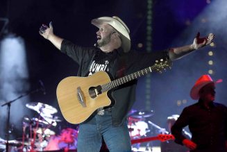 Garth Brooks Announces Concert Event at 300 Drive-in Movie Theaters