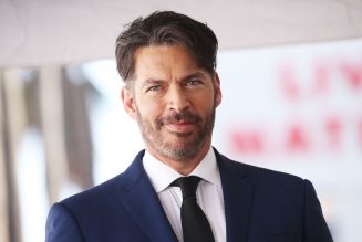 Harry Connick Jr. Honors Workers During Pandemic Road Trip