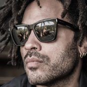 Lenny Kravitz Makes You ‘Believe’ as He Plays Every Instrument on ‘Fallon’: Watch