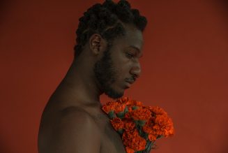 Leon Bridges Delivers Poignant Rendition of ‘Sweeter’ on ‘Corden’