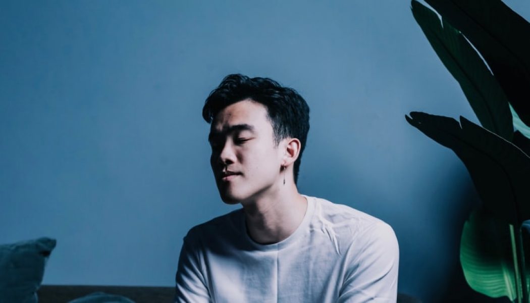 MYRNE Speaks to All the “Forbidden Lovers” with the First Single From His Upcoming EP