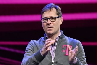 New T-Mobile CEO tweets ‘Bye-bye, Tucker Carlson,’ won’t sponsor him anymore