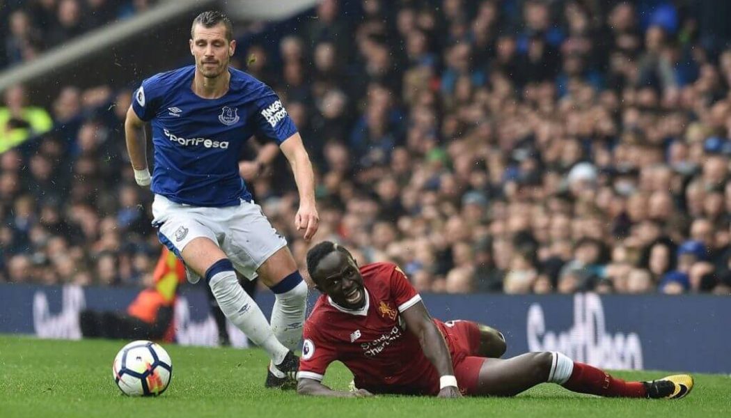 Report: French club in talks with Everton, £20m player keen on exit