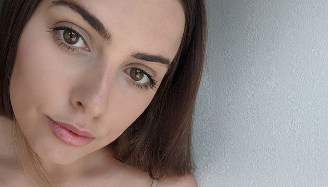 This New Online Beauty Brand Colour Matches Your Foundation, and I’m Blown Away
