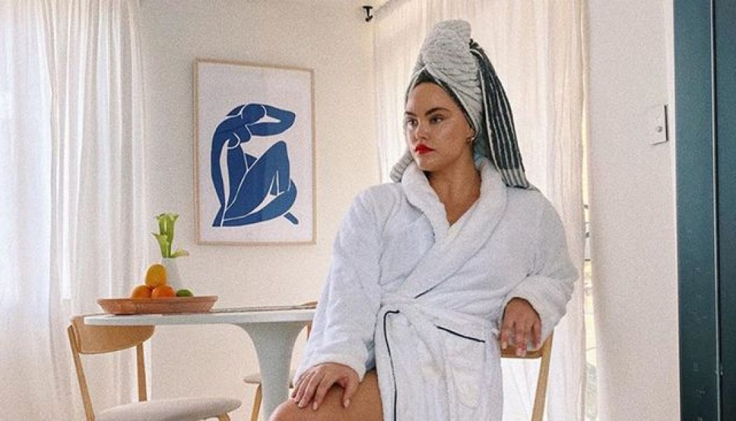 19 Beauty Products That Smell So Good You Might as Well Be at a Spa