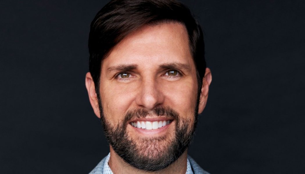 Academy of Country Music Launches ACM:The Hub Site With Artist Chats & At-Home Performances