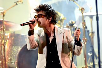 Billie Joe Armstrong Covers The Equals’ ‘Police on My Back’