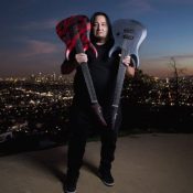 FEAR FACTORY’s DINO CAZARES: ‘My Playing Was Never Influenced By PANTERA’
