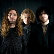 FUZZ Announce New Album III, Share Lead Single “Returning”: Stream