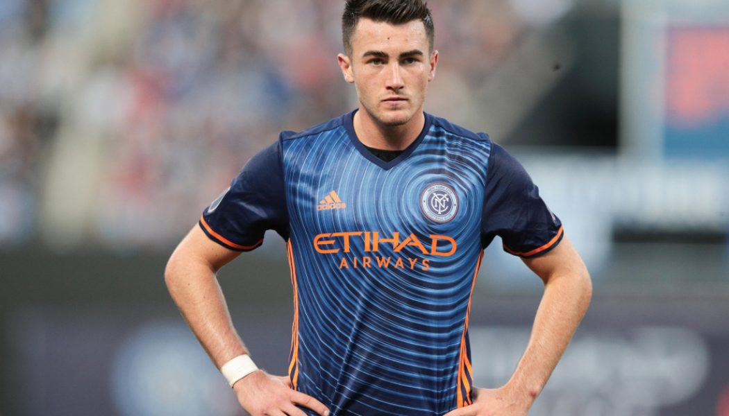 ‘Great bit of business’ – Some Leeds fans react to Phil Hay’s transfer update on 23-yr-old