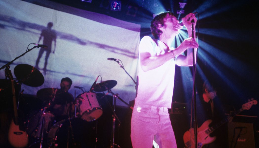 Here is a Website that Generates a Random 90s Festival Lineup and Plays Vintage Concert Footage