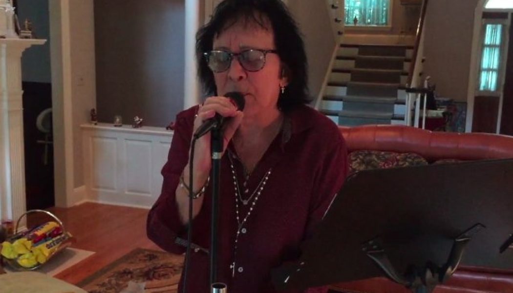 Here Is New Video Of Original KISS Drummer PETER CRISS Singing ‘Don’t You Let Me Down’ From His 1978 Solo Album