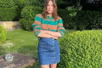 Here’s How to Do Knitwear in Summer, According to Alexa Chung