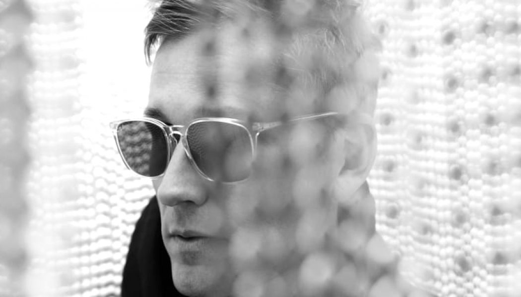 Kaskade Goes Lo-Fi On “When You’re Dreaming” with Finnstagram