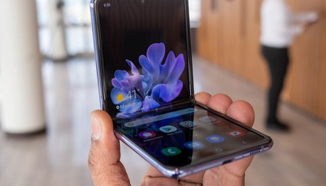 LEAKED: Images of Samsung’s 5G Galaxy Z Flip