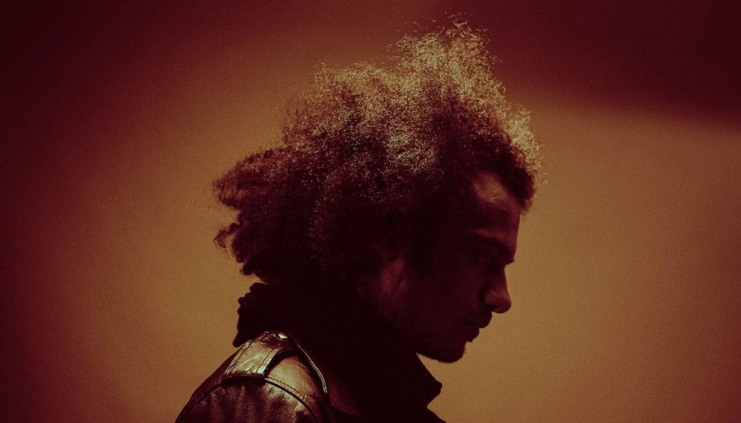 Manuel Gagneux (Zeal & Ardor) Returns as Birdmask, Premieres Music Video for New Song “Set Me on Fire”: Stream