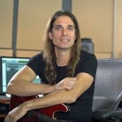 MEGADETH’s KIKO LOUREIRO Says It’s ‘Always Fun’ To Play Band’s Classic Songs