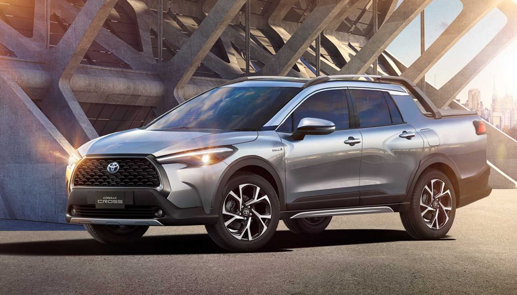 New Toyota Corolla Cross Looks Like the Illegitimate Child of a RAV4 and a Corolla