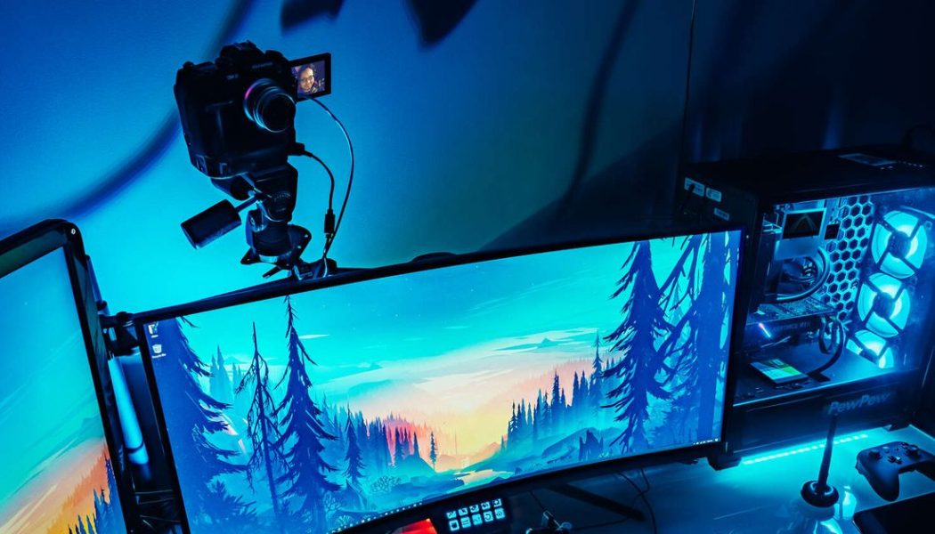 Olympus now lets you use some of its mirrorless cameras as webcams