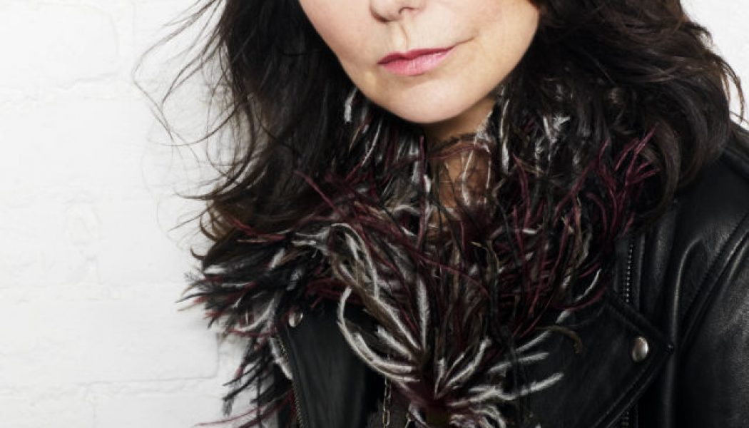 Patty Smyth Talks Doing the Theme Song for a Show She’s Never Watched