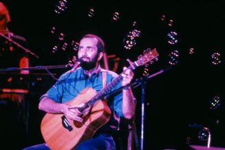 Raffi Wrote a Song About the Wall of Moms in Portland