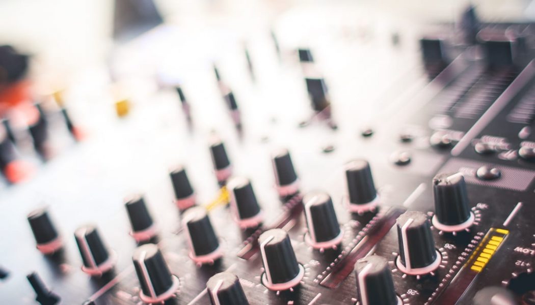 RETROSPEKT Festival Streams This Weekend with SNBRN, Autograf, The Knocks, More