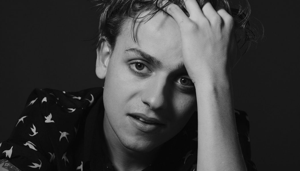 Scott Helman Fondly Remembers Moments With His Late ‘Papa’ on Sentimental New Song
